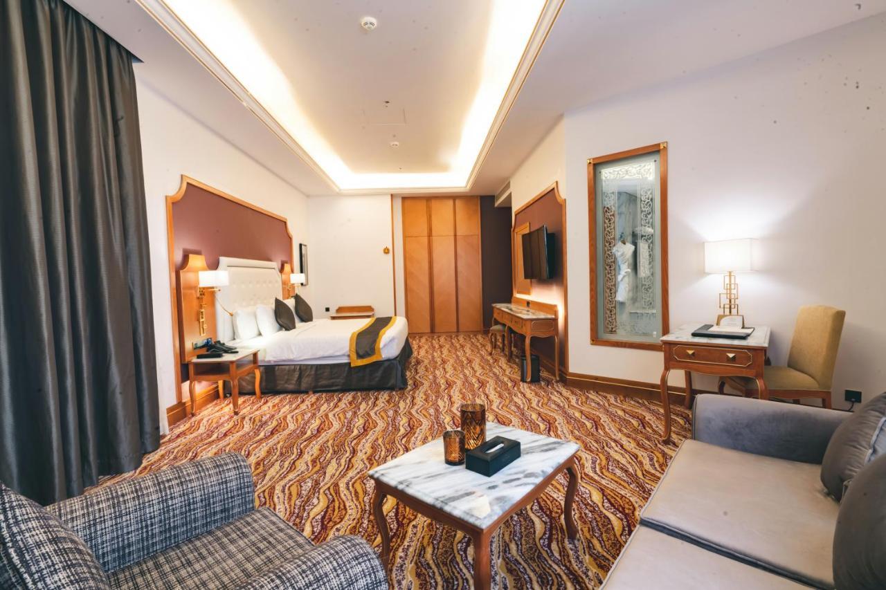 Iridium Hotel 5*